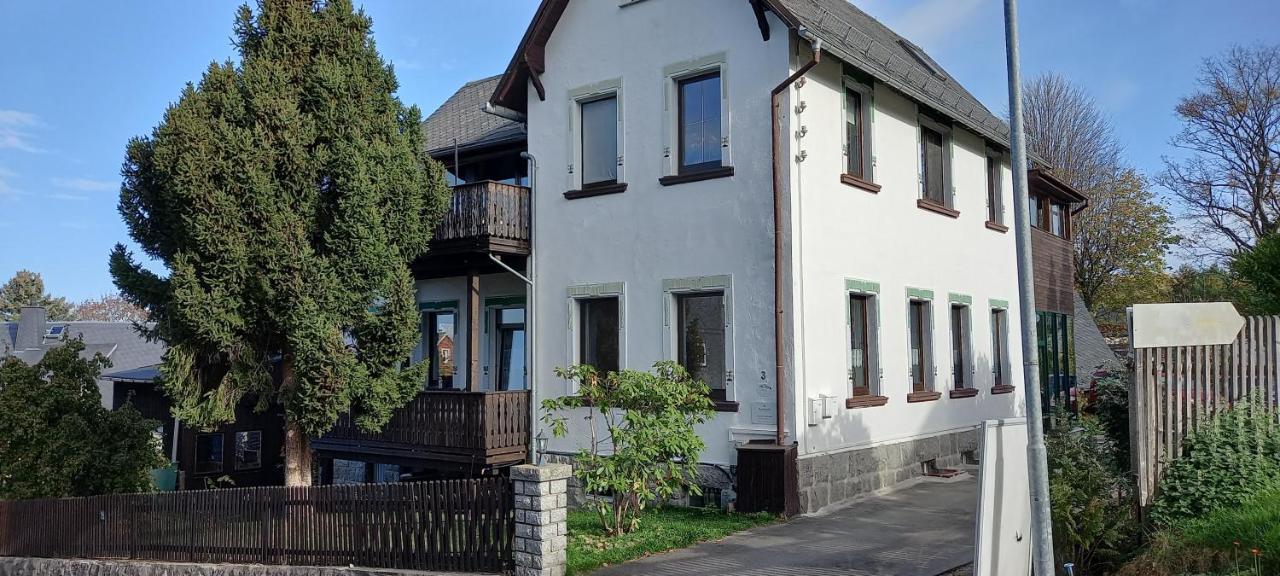 Familienfreundliche Ferienwohnung Erzgebirge Schneeberg  Exterior photo